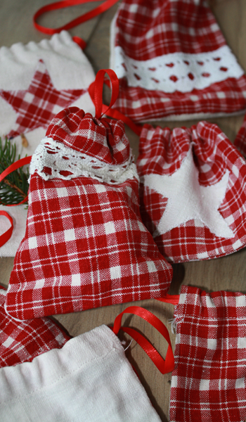 Adventskalender-Päckchen aus Leinen